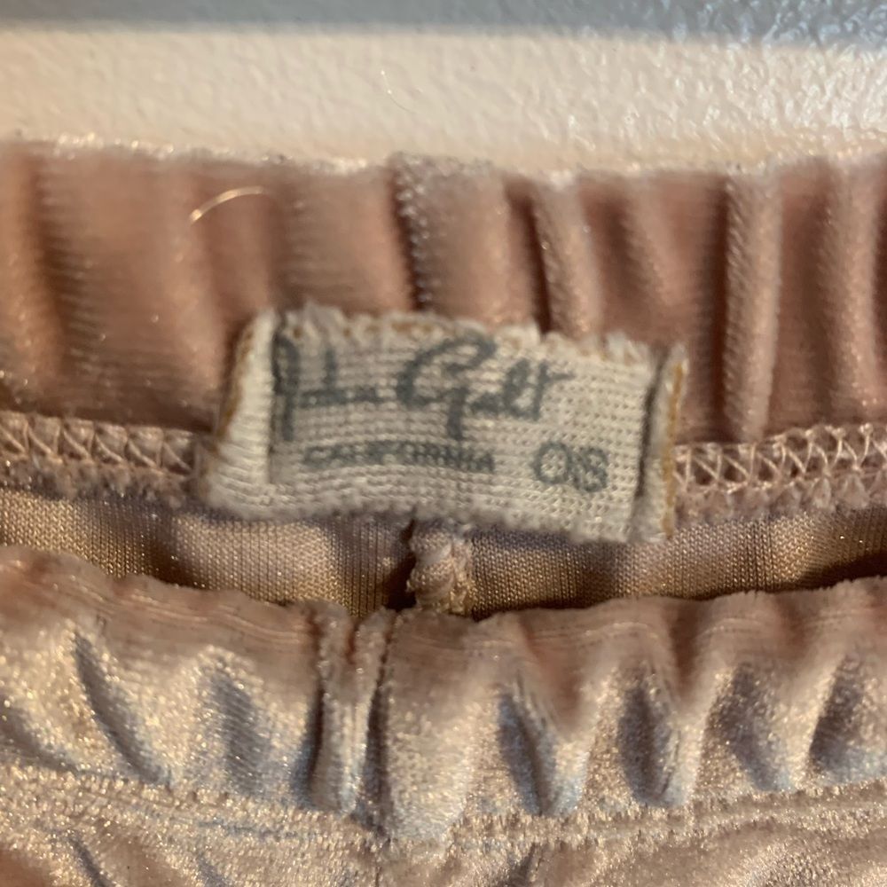 John Galt small velour pink booty shorts - Picture 3 of 4